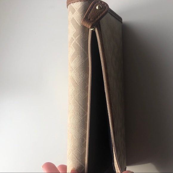 Tommy Hilfiger Beige Wallet - Picture 7 of 8